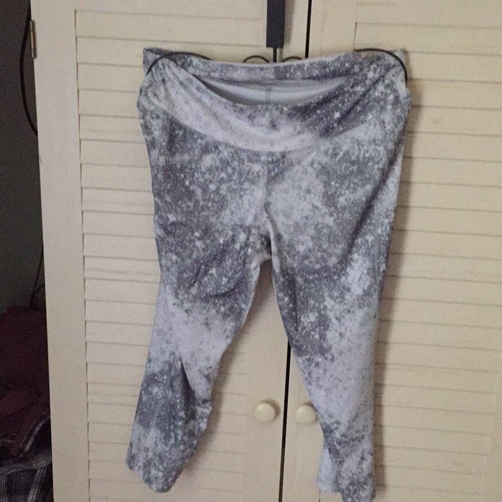 Old navy active capris